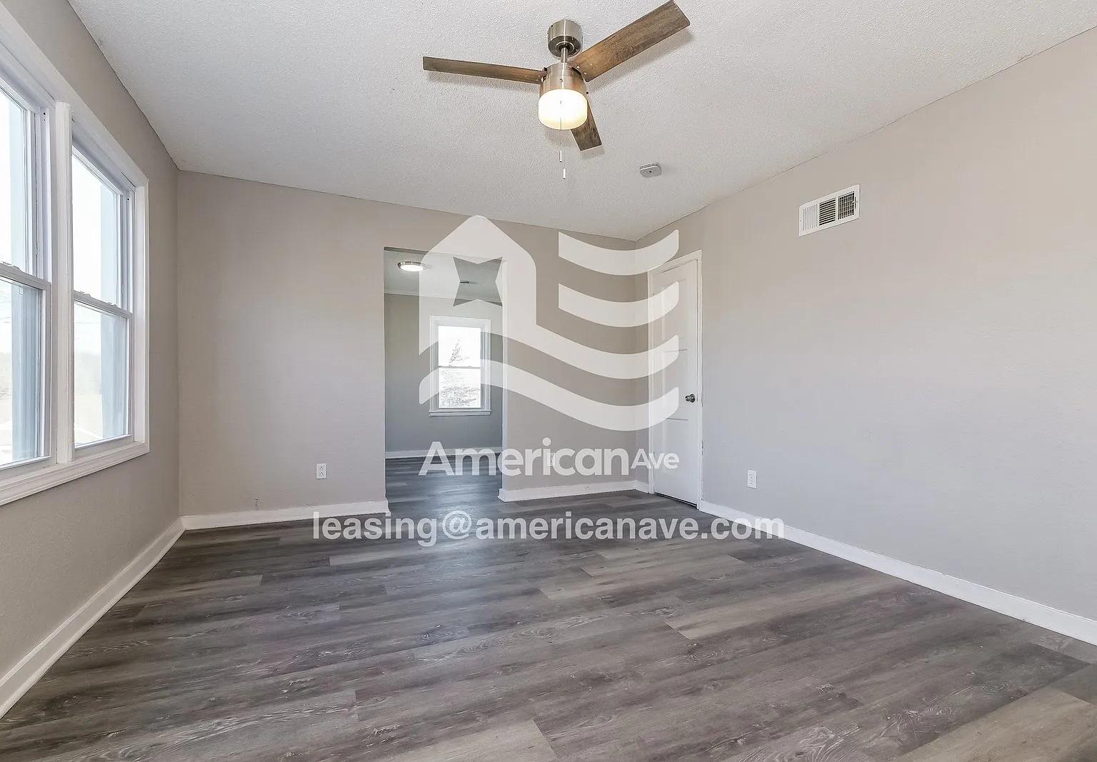 3 bed, 1.0 bath, 1053 sqft, $1,169 — Photo 4