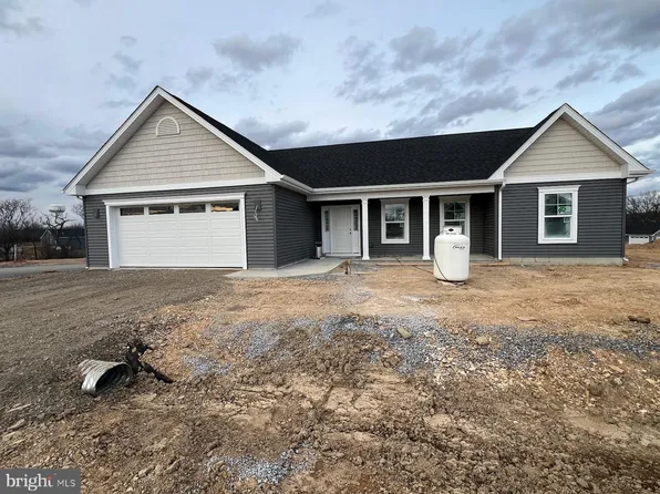 15 Anoka Ct, Martinsburg, WV 25404