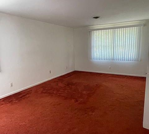3rd image of 82 Azalea St