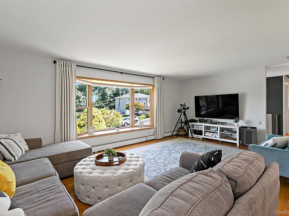4th image of 4 Cooper Drive