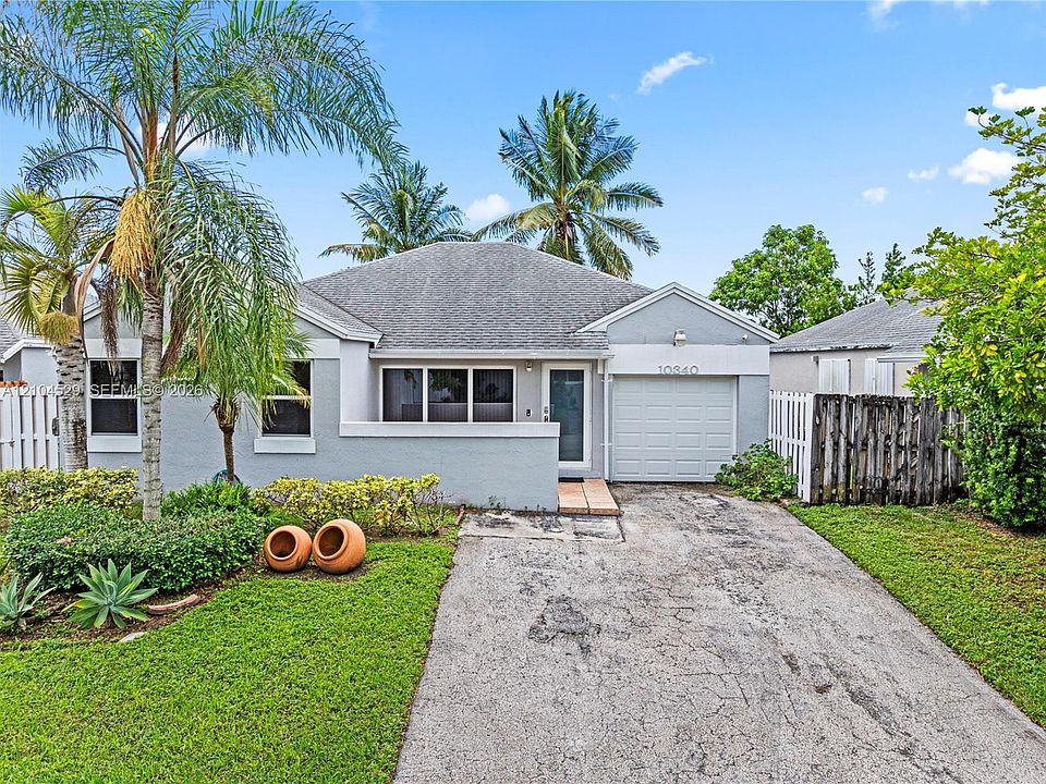 1st image of 10340 SW 208th Ln