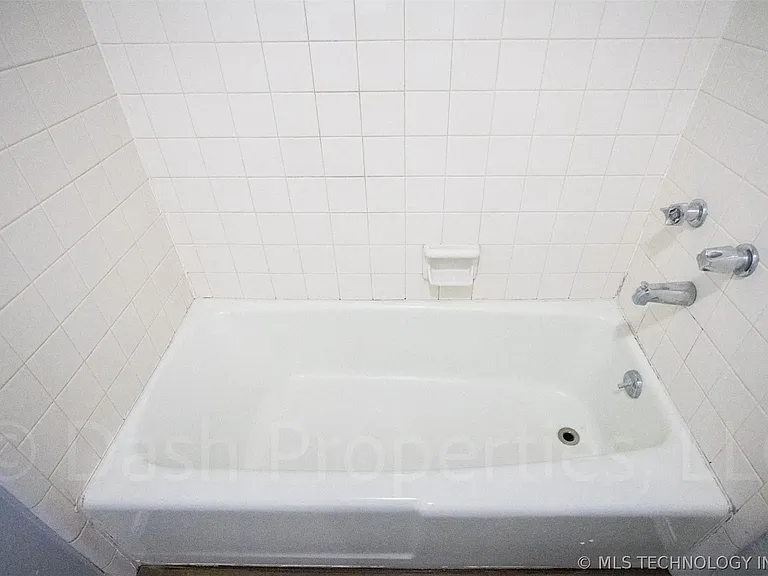 5104 S 75th East Ave — Photo 31