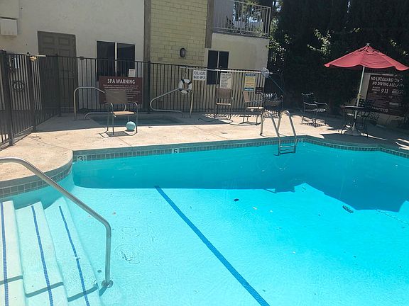 4th image of 20202 Leadwell St APT 7