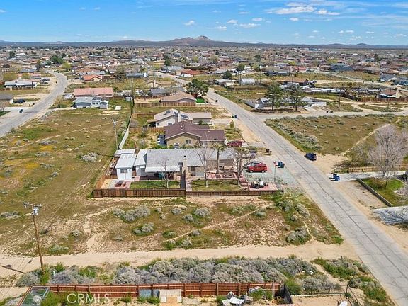 4th image of 0 Jacaranda Ave #797