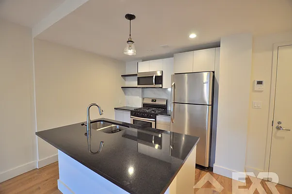 Rented by EXR | media 15