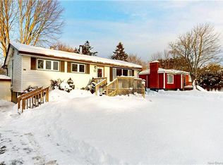 8 Randall Dr, Hampton, NB E5N8A9