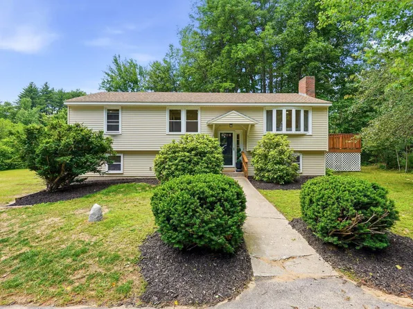632 Raymond Road, Chester, NH 03036