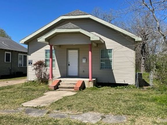 2nd image of 815 Fulton Ave