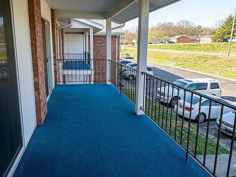 2815 N Ohenry Blvd #A — Photo 2