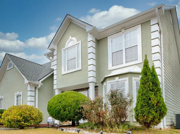 729 River Bridge Dr, Lawrenceville, GA 30046