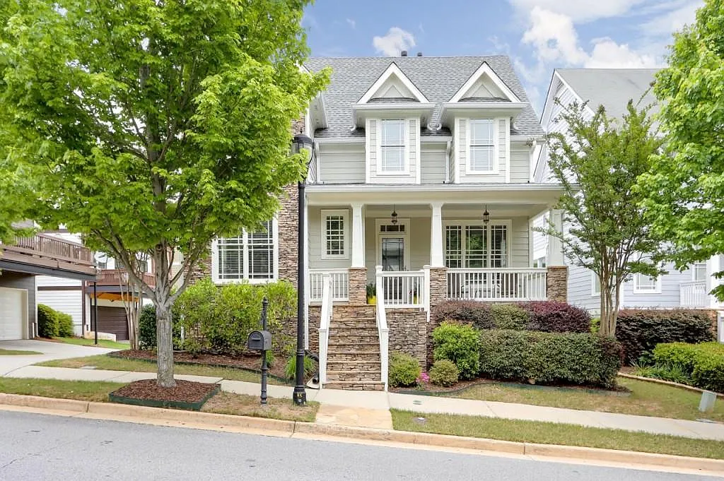 1771 Drew Dr NW photo 1