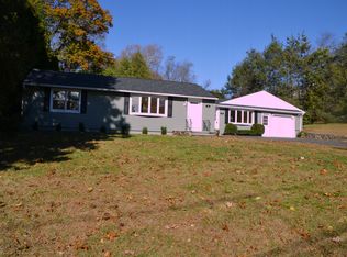 31 Hunthill Rd, Waterbury, CT 06705