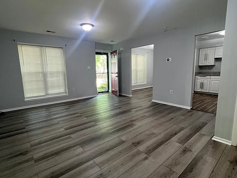 2864 Madeira Ct #19 — Photo 8