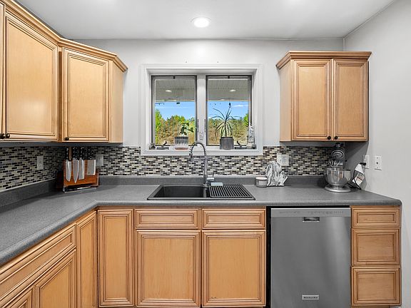 4th image of 42083 40th St