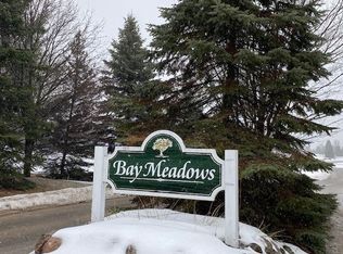 7650 Bay Meadow Dr, Harbor Springs, MI 49740