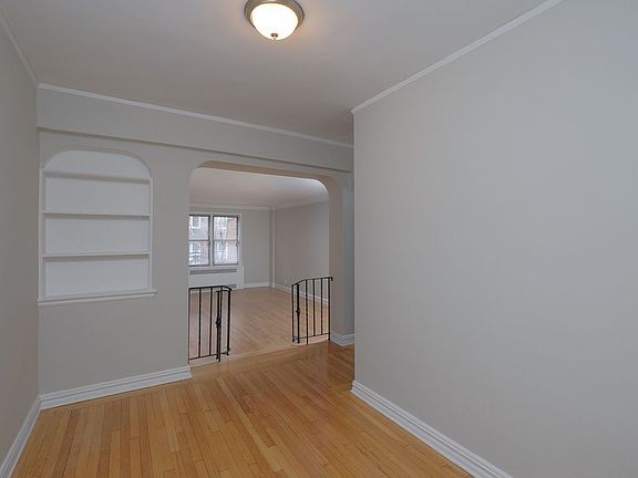 4th image of 55 E 190th St APT 22