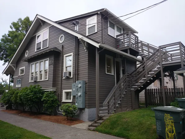 1628 N 45th St, Seattle, WA 98103