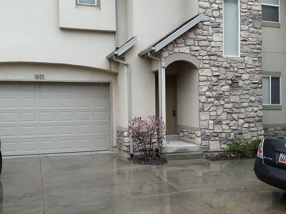 1st image of 1613 W Wynview Ln