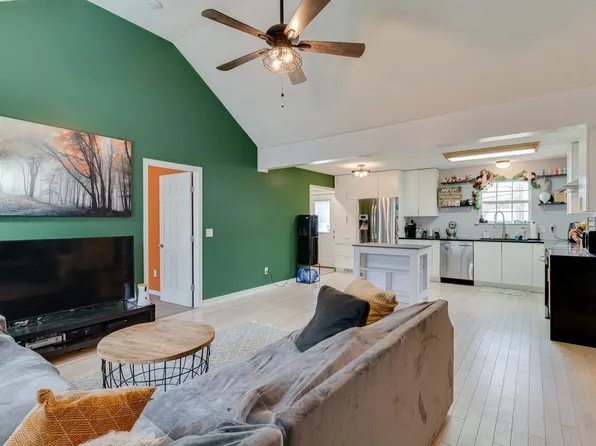 6136 Cross Plains Rd, Springfield, TN 37172