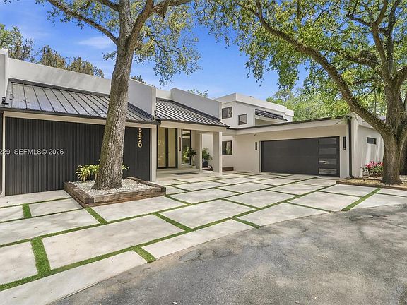 2nd image of 5820 SW 33rd Ln
