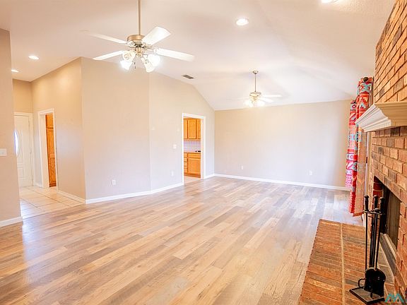 3rd image of 2228 Enloe Dr