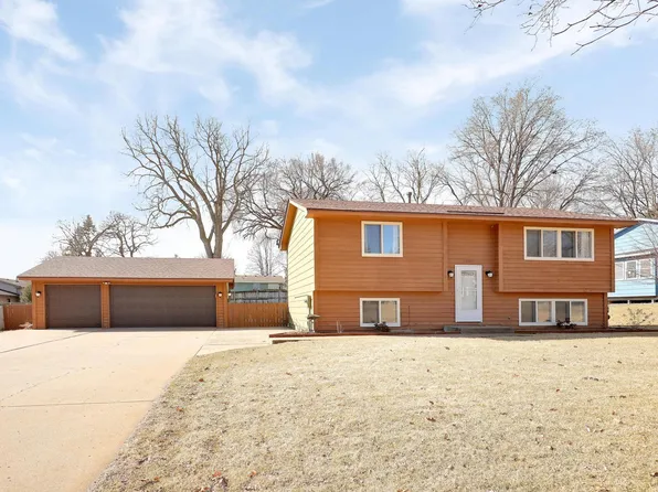 11311 134th Ave N, Dayton, MN 55327