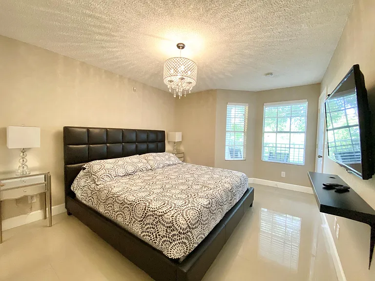 11520 Westwood Blvd #512 — Photo 9