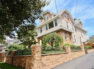 33 Oakwood Ave FLOOR 2, Kearny, NJ 07032