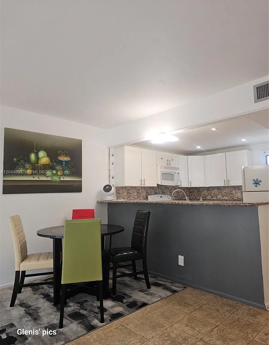 Biscaya Iv Condo — Photo 3