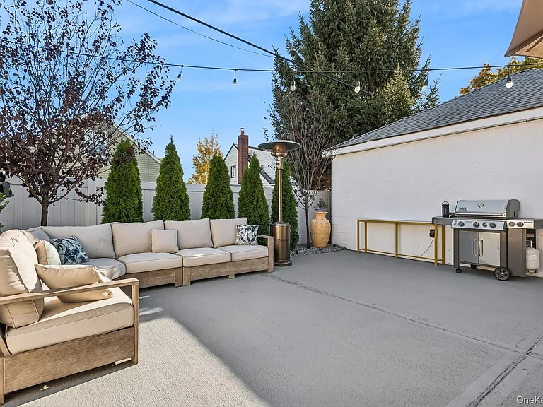 139 Gibson Blvd — Photo 27