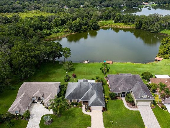 3rd image of 4455 Winding Oaks Cir