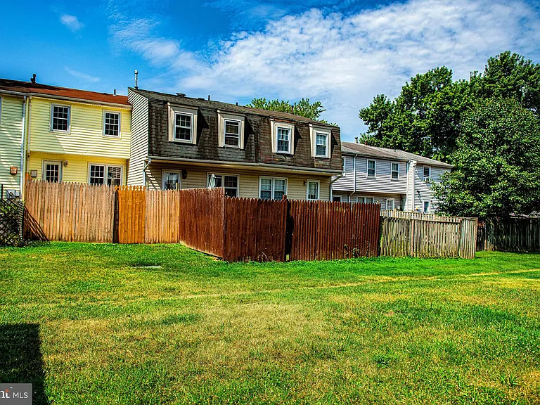 15 Burnsway Ct #9G — Photo 33