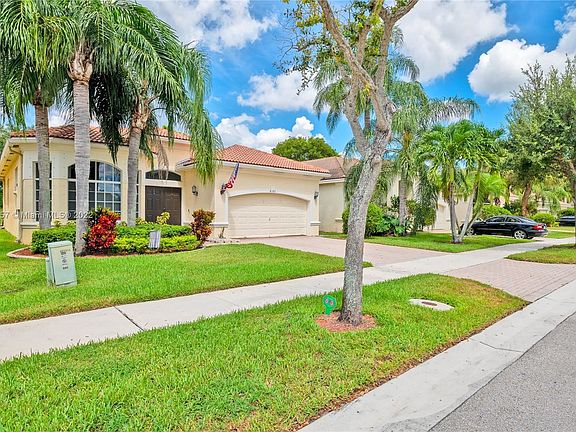 5th image of 6101 SW 195th Ave