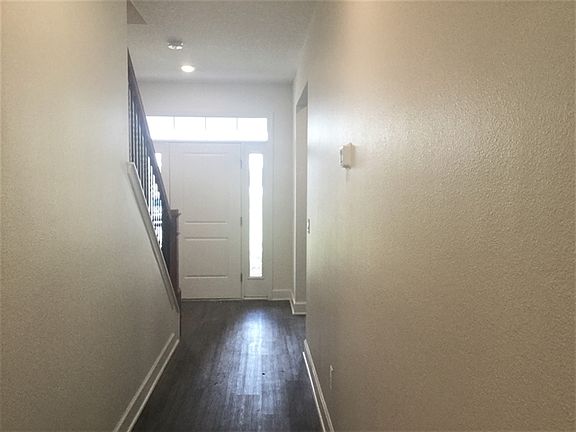 3rd image of 2025 Pirie Pl