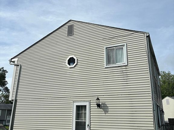 2nd image of 1170 Elm Park Cir