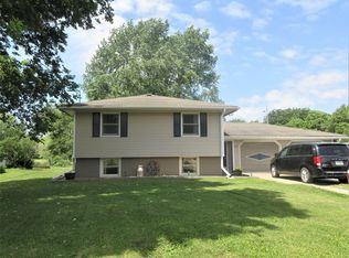 807 S H St, Oskaloosa, IA 52577