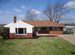 445 Hillcrest Dr, Latrobe, PA