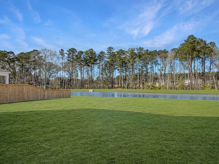 298 Watersglen Dr — Photo 36