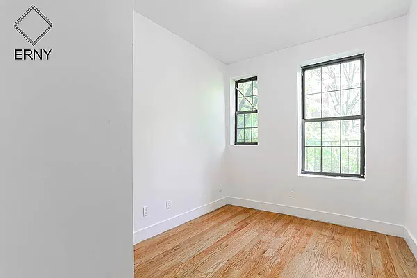 Rented by Benyamin Fattakhov, LREB | media 10