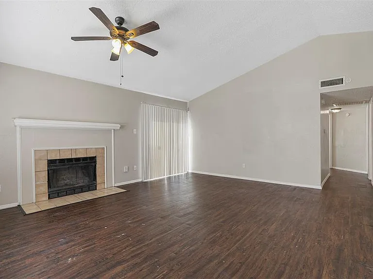 10311 Tamworth Dr — Photo 25