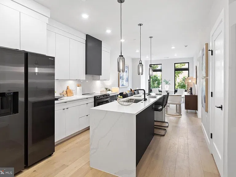 1208 M St NW #41 — Photo 1