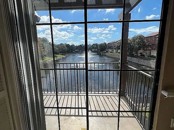 4th image of 6117 Metrowest Blvd Unit 104