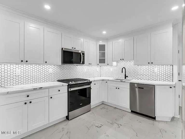 20 Oak Hill Dr — Photo 7