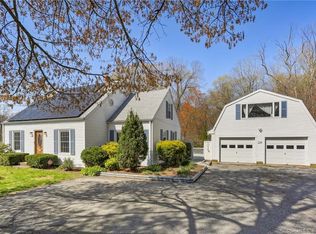 226 Fort Hill Rd, Groton, CT 06340