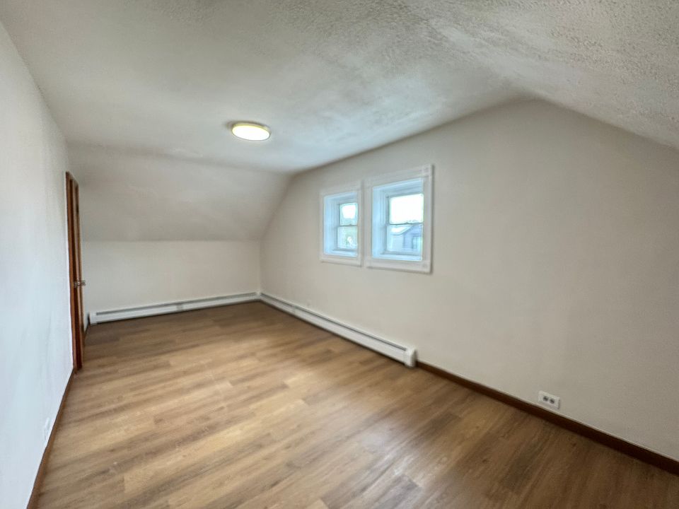 Bedroom 1- Spacious
