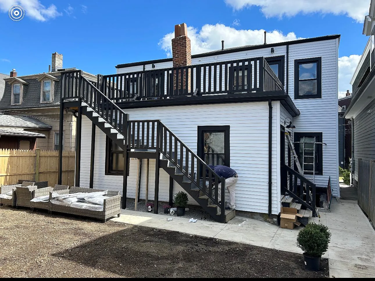 14 Carson St — Photo 3