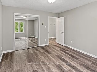 10 Riverside Dr #214, Kawartha Lakes, ON K0M1A0