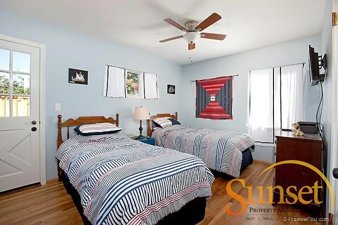 3271 Homer St — Photo 13