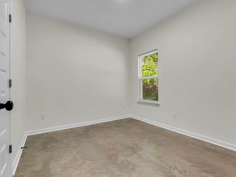 1370 Dow Pl — Photo 7