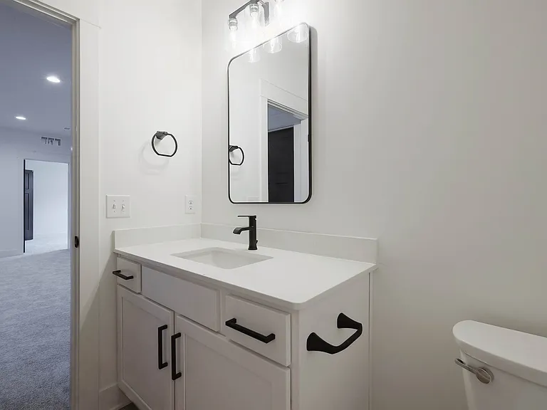 8620 S 50th Ct — Photo 36